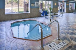 Holiday Inn Express Hotel & Suites Urbana-Champaign-U of I Area, Champaign