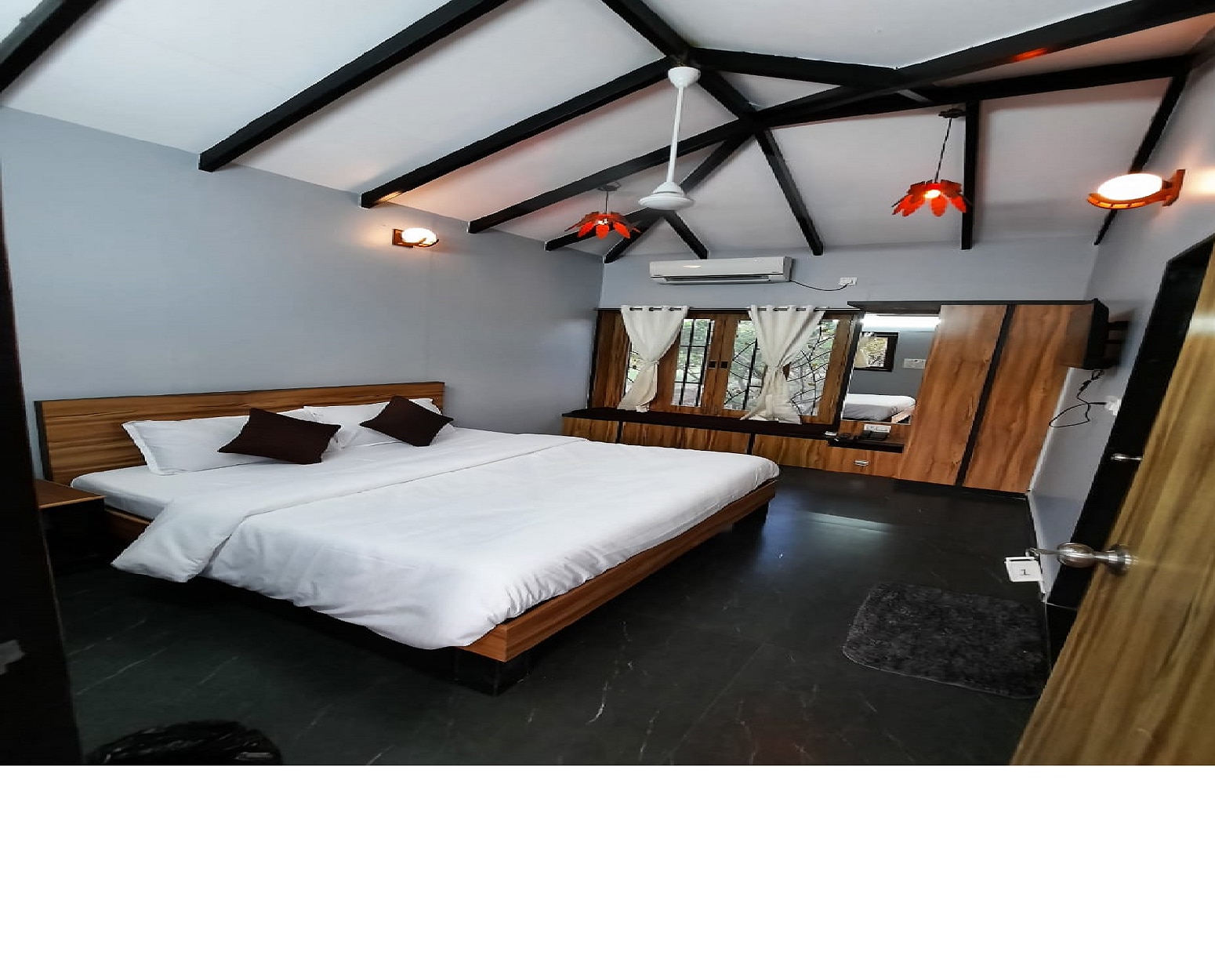 Super Deluxe Cottage 1