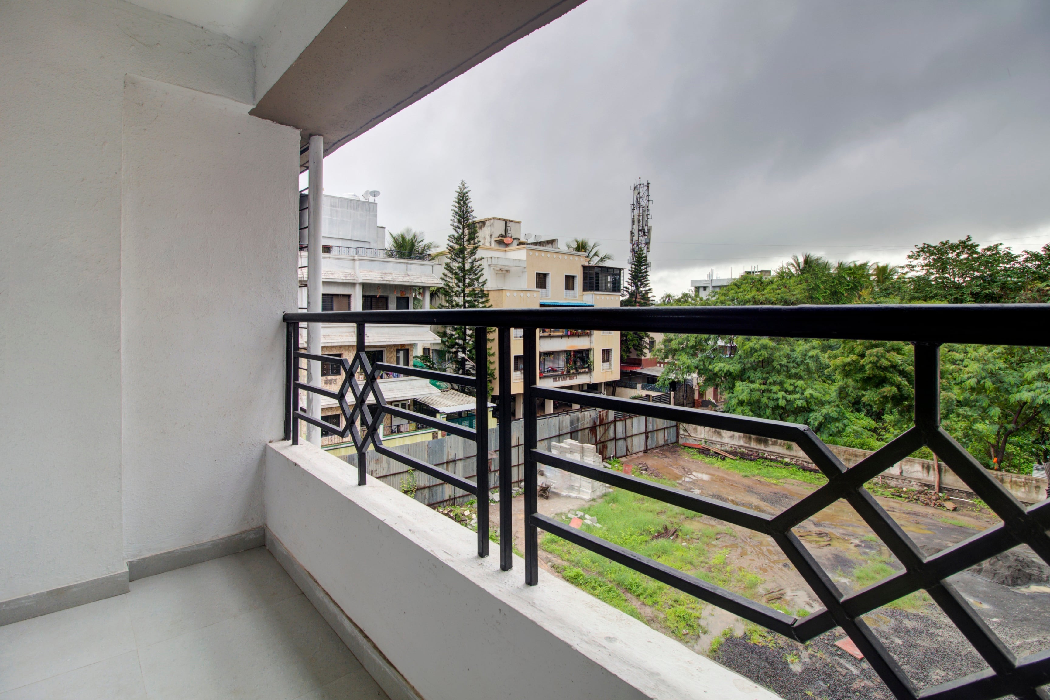 Collection O Kharadi Pune - Tap to explore photos