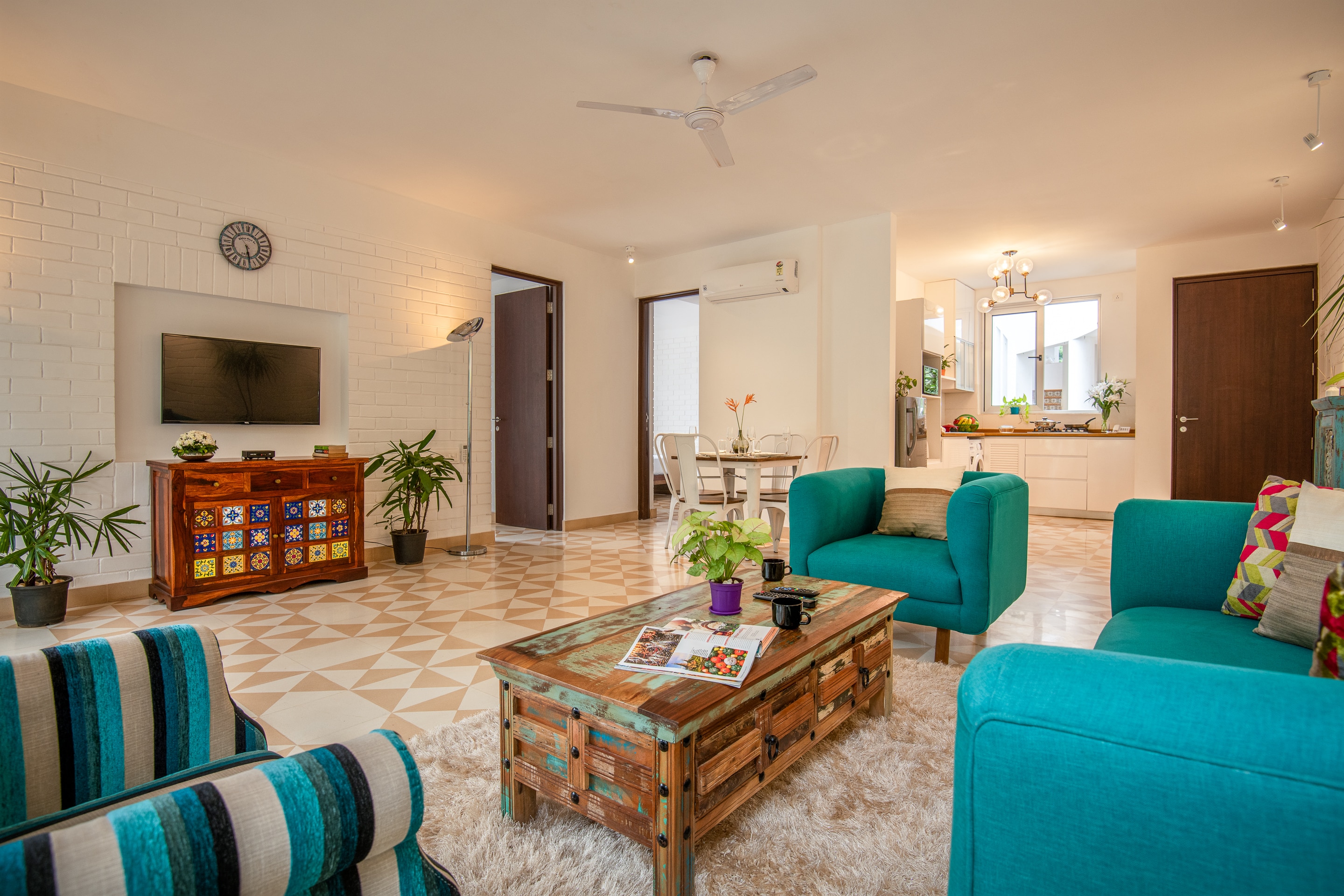 El Arbol - Private 2 BHK Apartments Near Candolim By The Blue Kite - Tap to explore photos