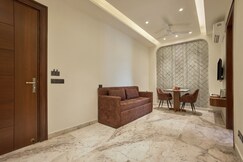 Hotel Golden Place 325E, Gurgaon