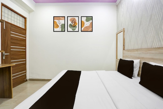 Super Townhouse Sector 4 Gurgaon