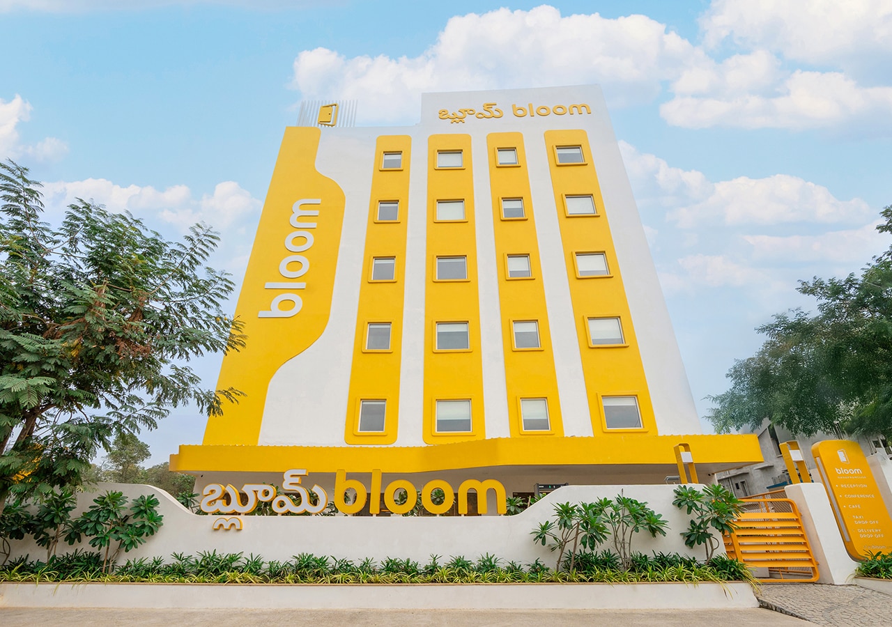 BLOOM HOTEL FINANCIAL DISTRICT - Tap to explore photos