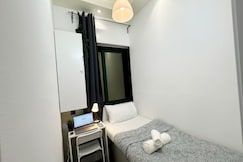 Explorer Partition Room with window Near Metro, Dubai