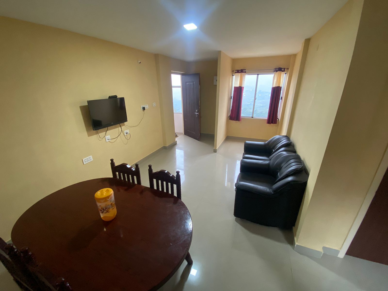 Leo Resorts Home Stay - Tap to explore photos