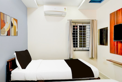 Super Collection O Khajaguda Hills Formerly Sri Balaji Luxary Rooms