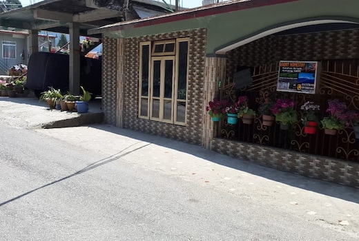 Aahit Homestay