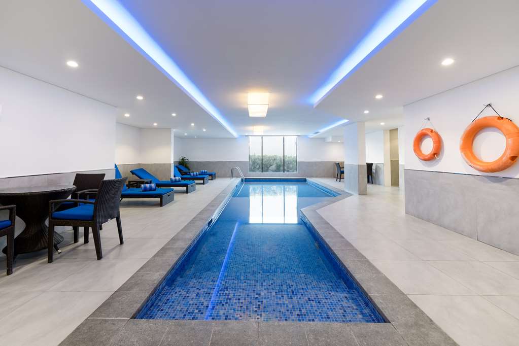 Radisson Blu Residence Dhahran - Tap to explore photos