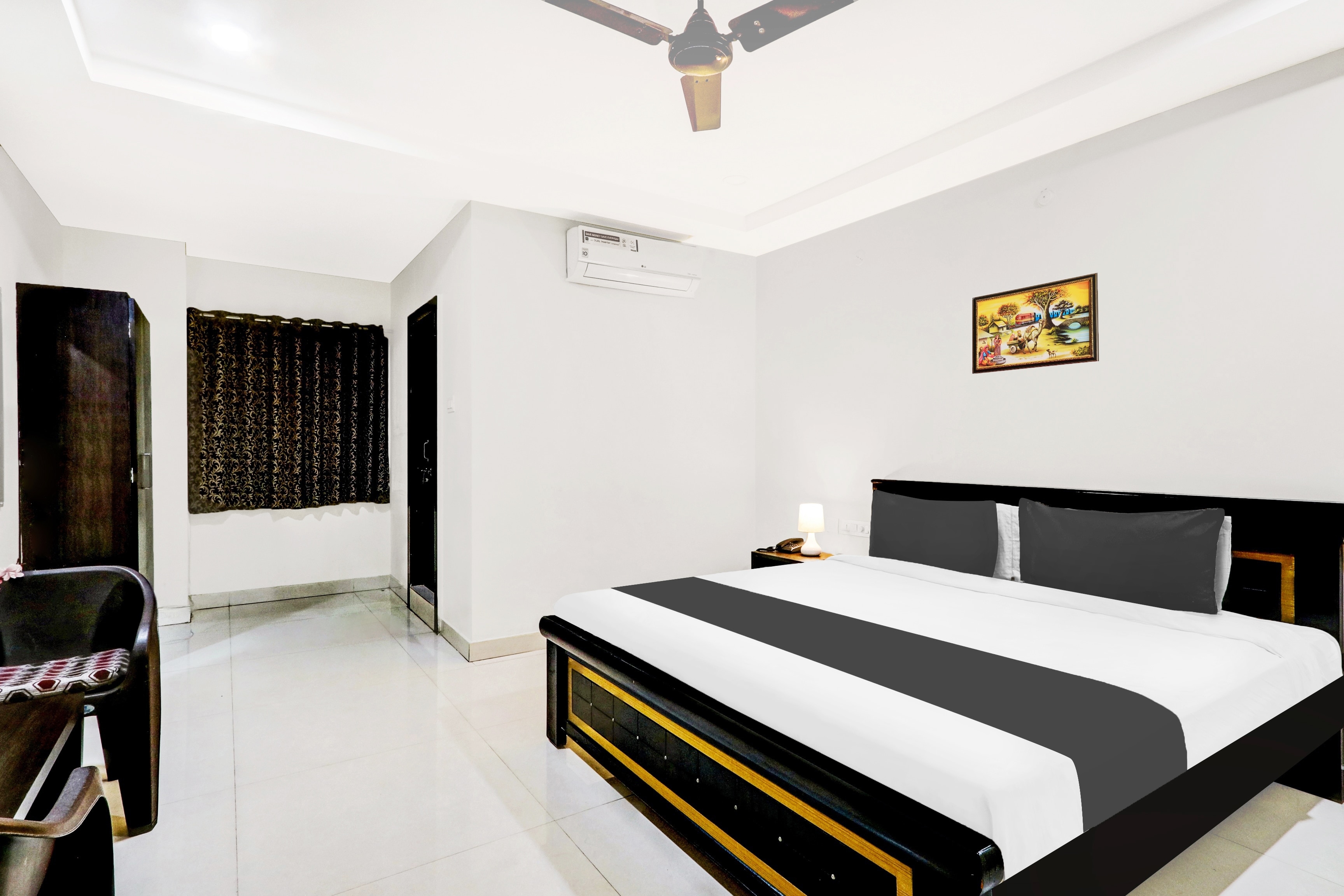 Super Townhouse Daba Garden Road - Tap to explore photos
