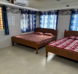 Deluxe AC - Four Bedded Room