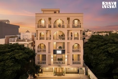 StayVista Residences near Cyber City Hub with Air purifier and Gym, Gurgaon