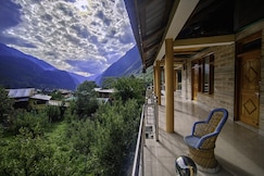 New Brahma Guest House, Tosh