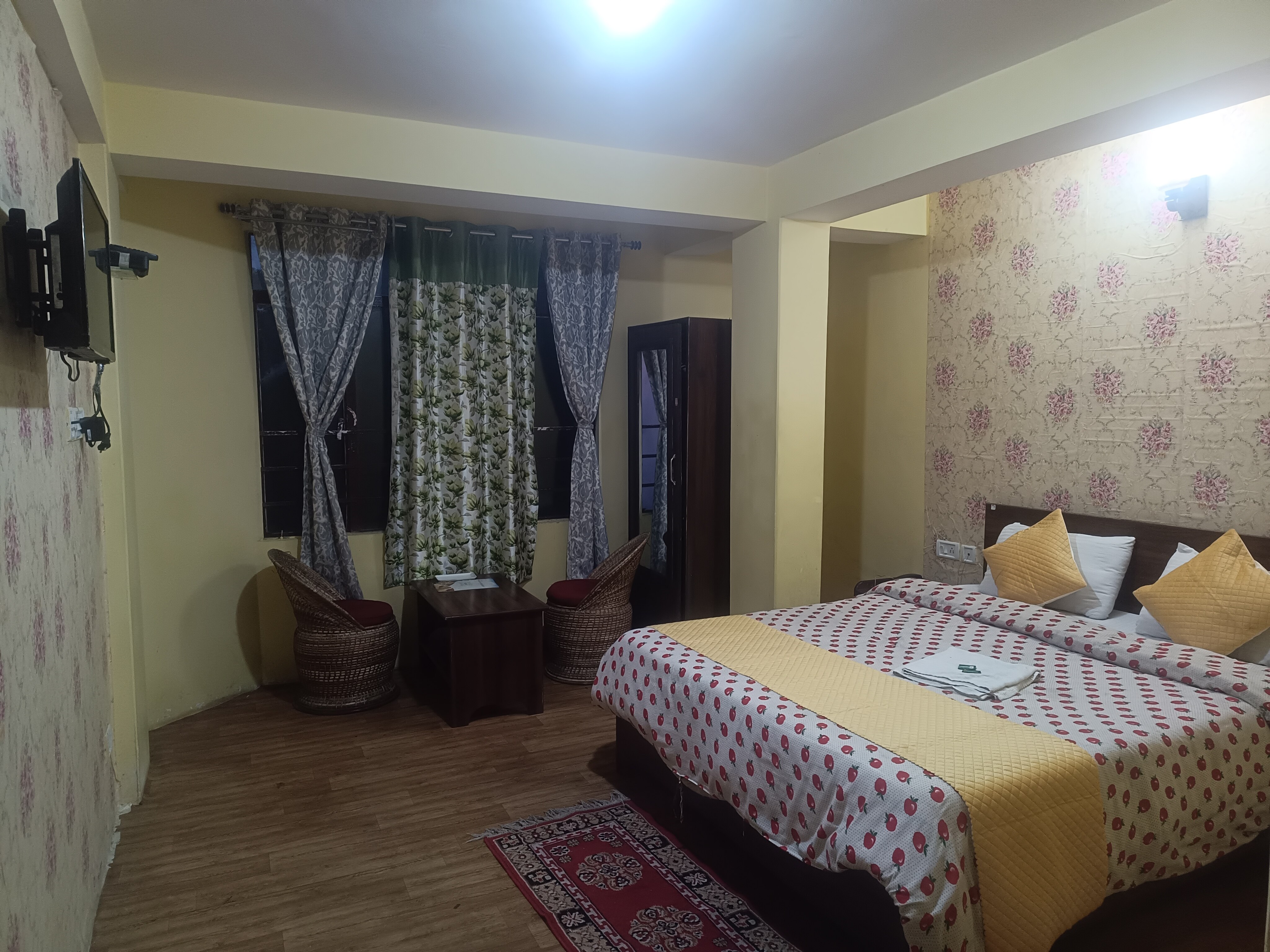 Hotel Himalaya  Residency - Tap to explore photos