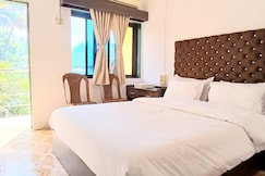 Sunita Niwas Malvan, Malvan