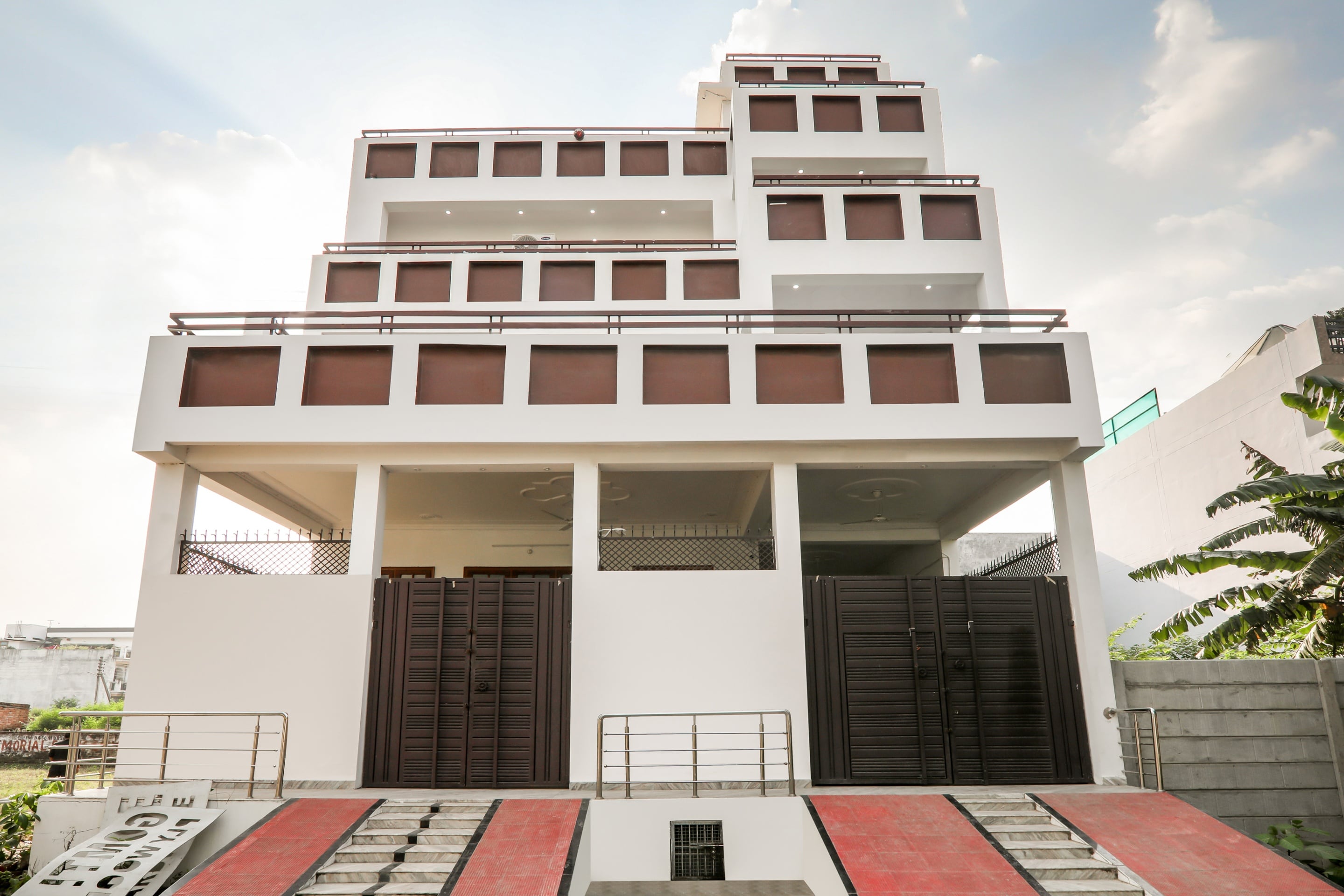 Hotel O Urmila Sadan - Tap to explore photos