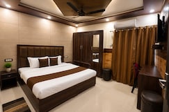 Hotel Famous, Haridwar