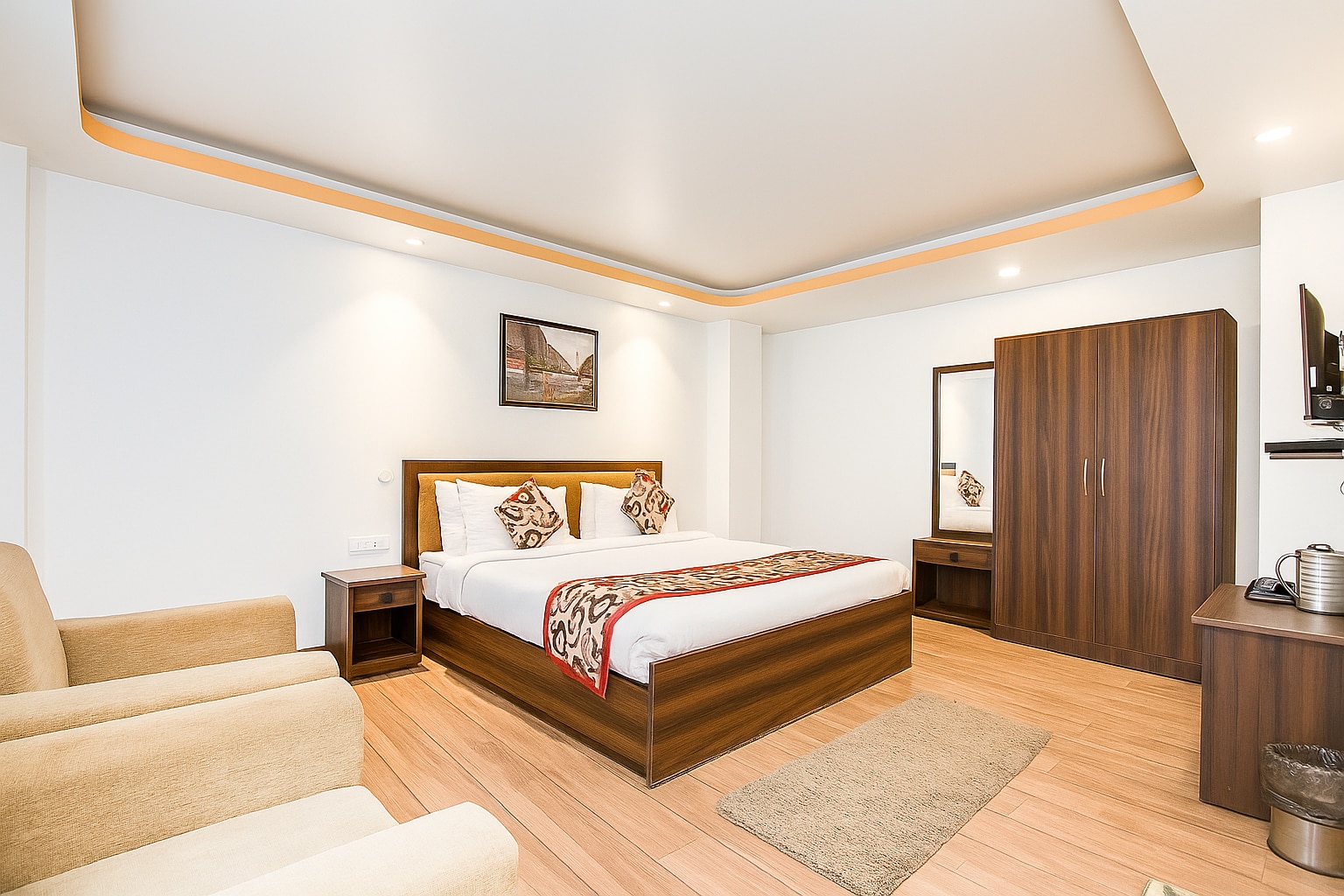 HOTEL SAMLHEN - Tap to explore photos