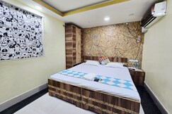 Hotel Trivedi International 500M from The Acropolis Mall, Howrah