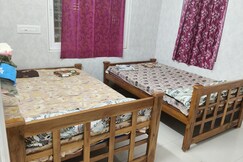 Valli cottage, Kutralam