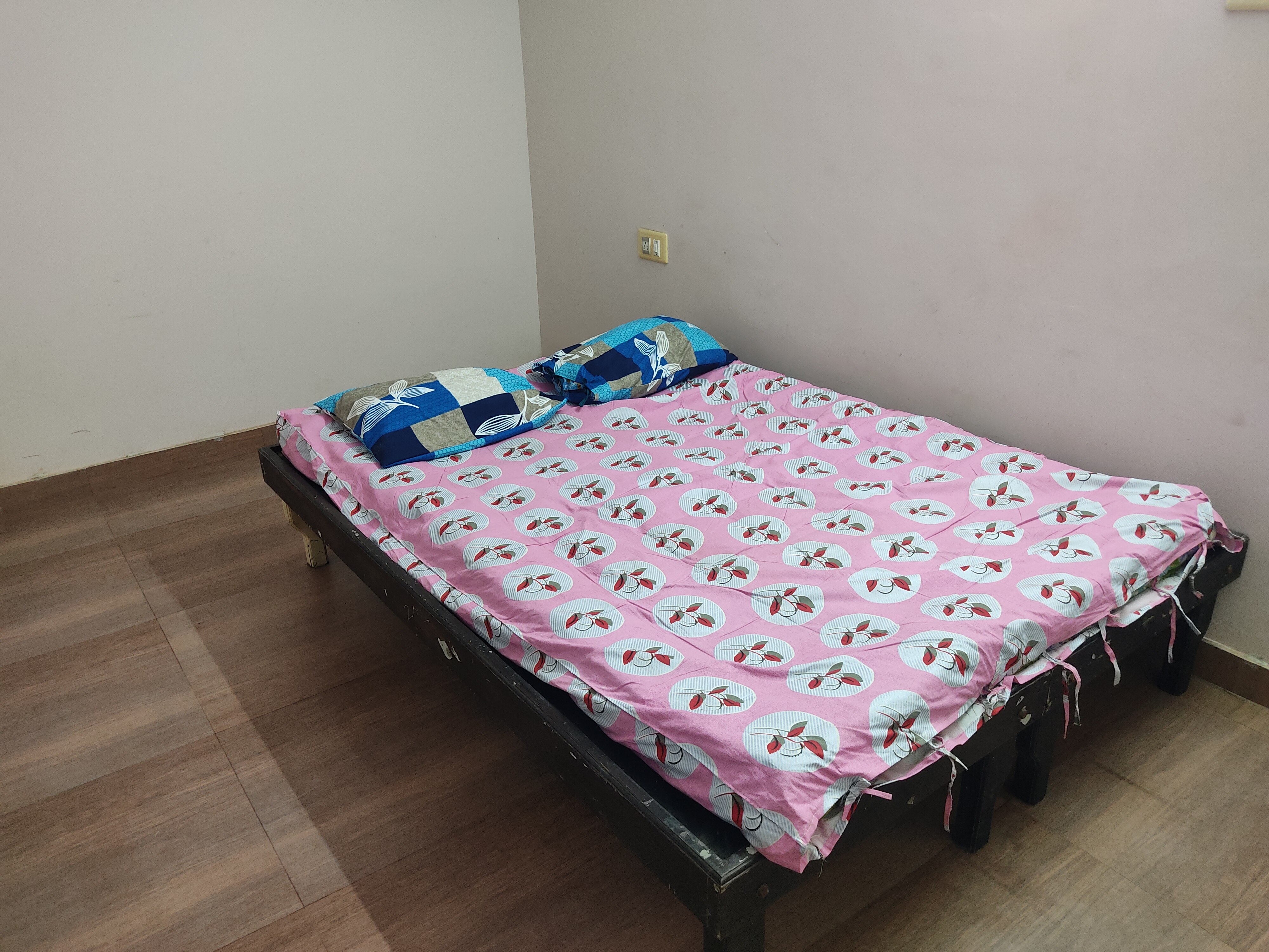 Jeevan Room  stay - Villa - Pondicherry - Tap to explore photos