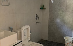 STANDARD ROOM 101