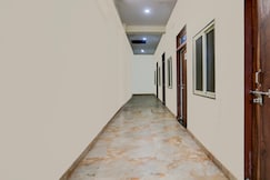 SPOT ON Blue Leaf Hotel, Gwalior