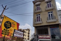 Good Life Rooms & Restaurant, Udaipur