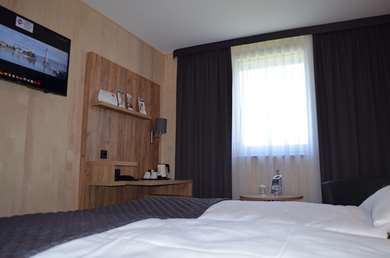 Premier Inn Lindau - Tap to explore photos