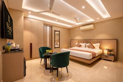 The PratiQ Luxe - Paschim Vihar, Delhi