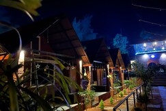 Taya Beach Front, Gokarna