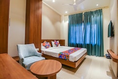 FabHotel Royal Palace II