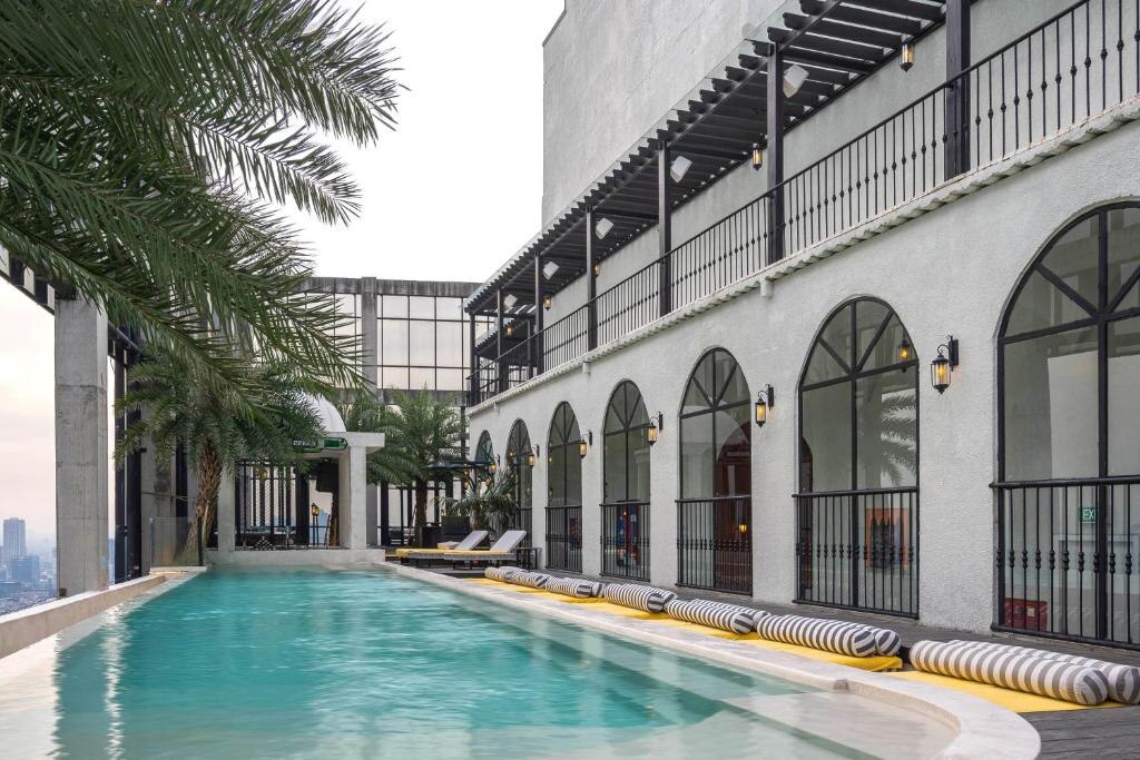 RH The Orient Jakarta - Tap to explore photos