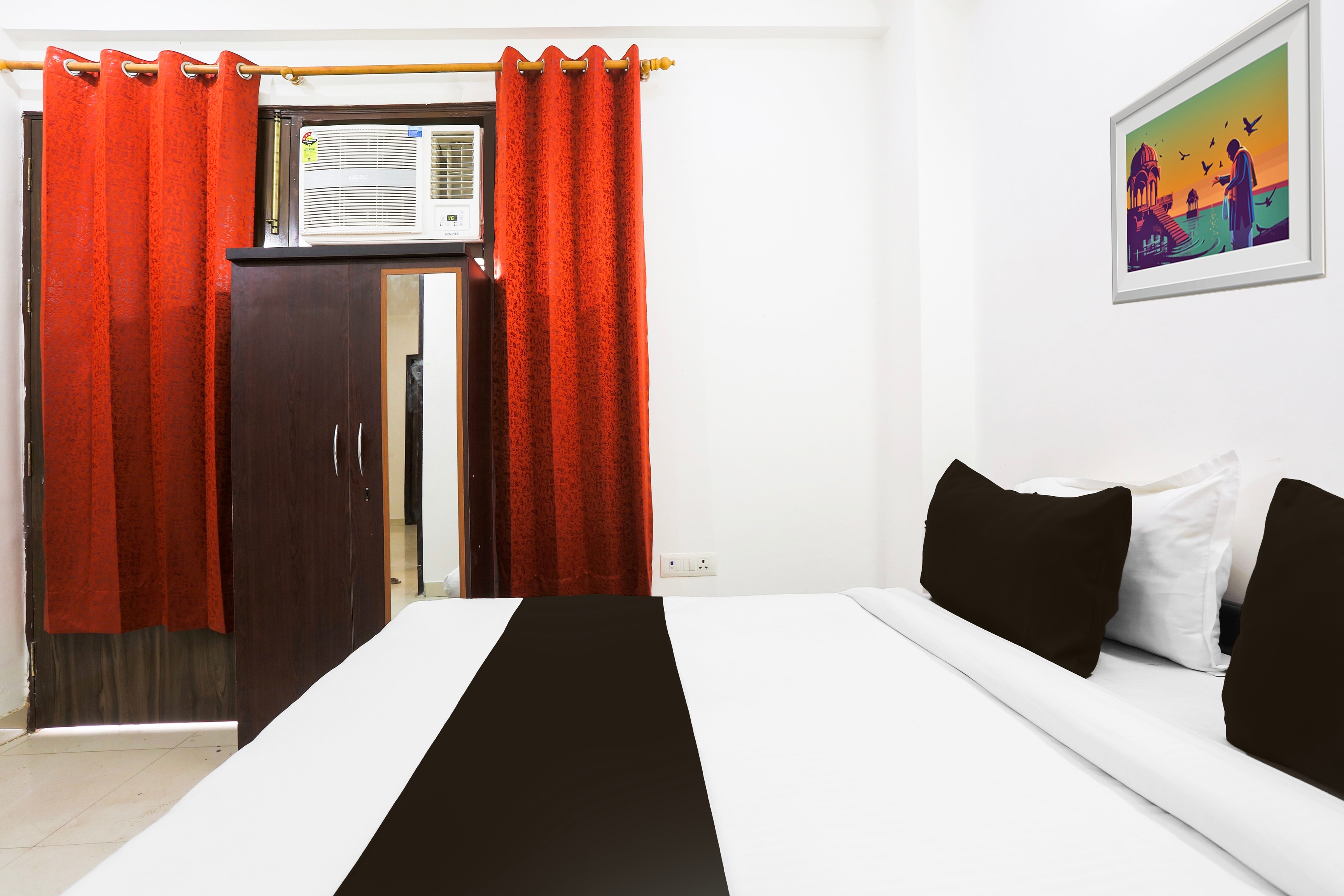 Hotel O STAR Corporate Suites - Tap to explore photos