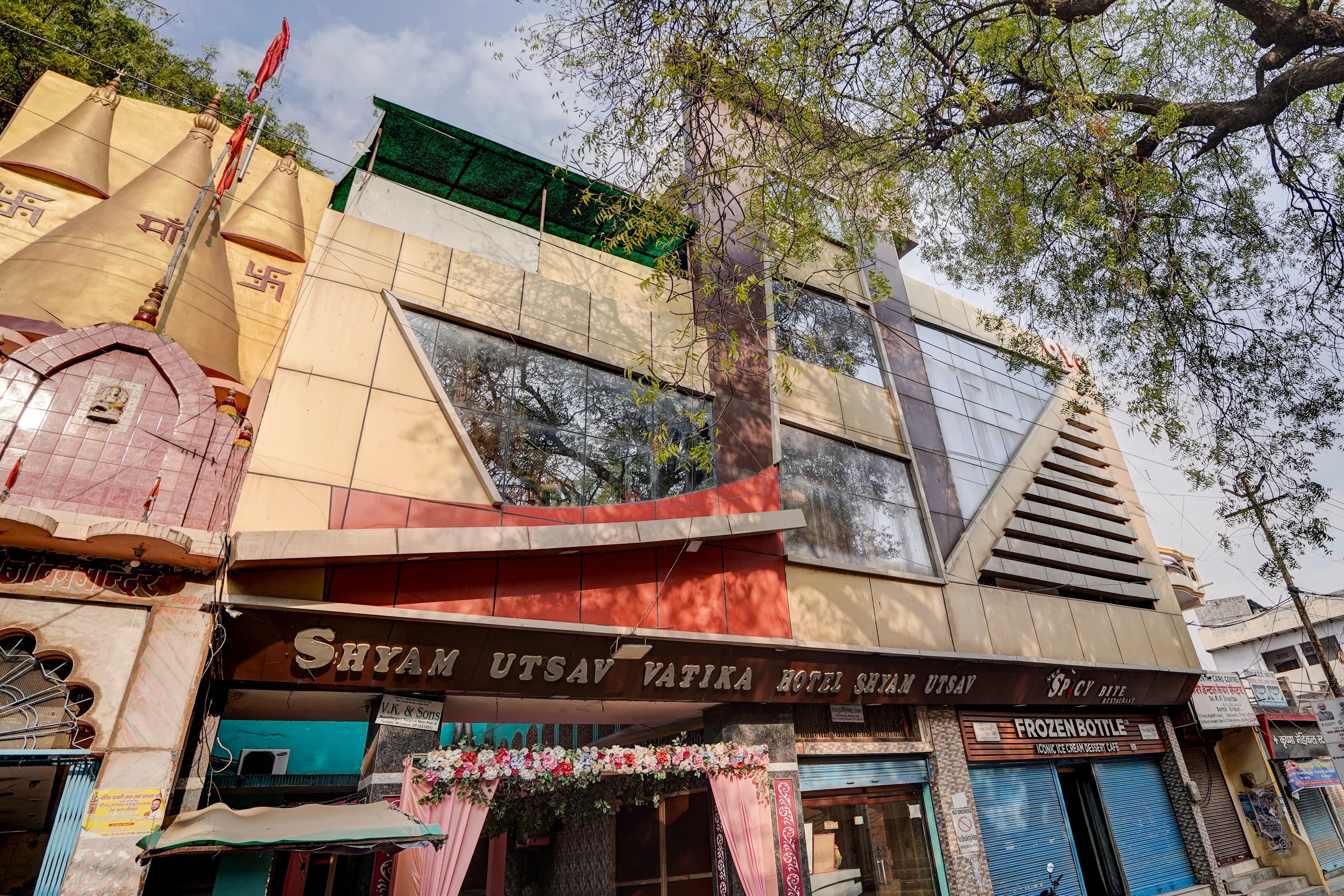 Hotel O Shyam Utsav - Tap to explore photos