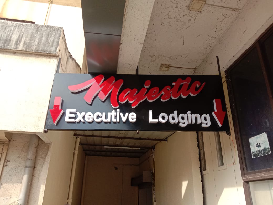 HOTEL MAJESTIC EXECUTIVE - Tap to explore photos
