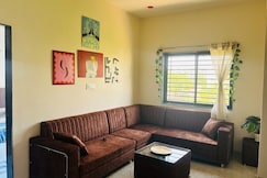 Calm Corner 1BHK Flat Balcony Stay in Indore, Indore