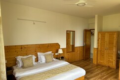 Allyaas by woodland Manali, Manali