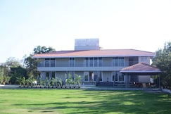 Almond By Orchard Stay, Trimbak