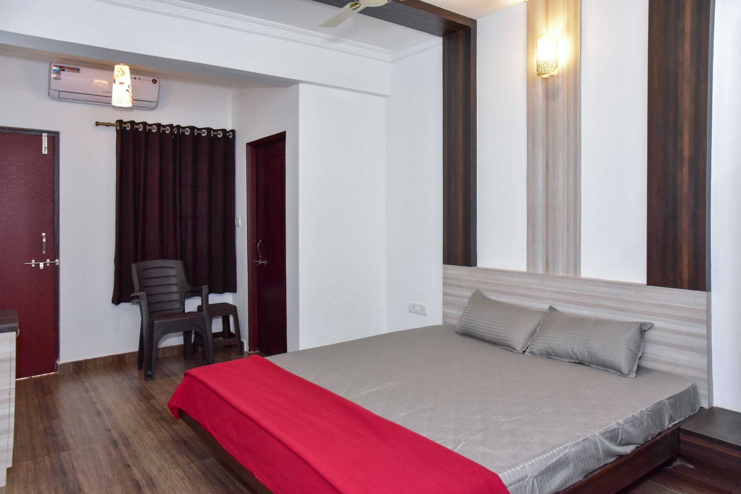 Hotel Baga Stays By Coral - Tap to explore photos