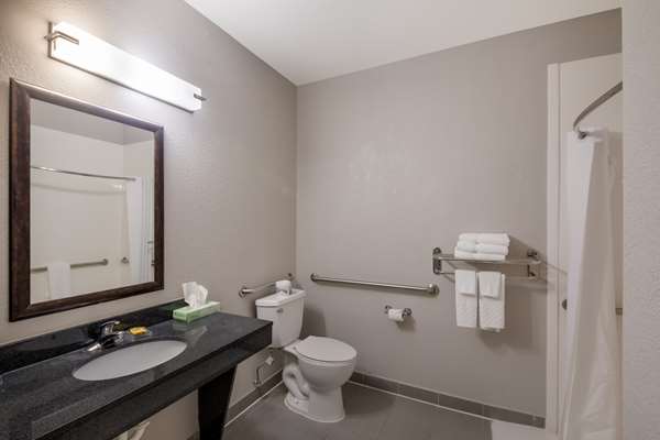Best Western Plus Killeen/Fort Hood Hotel & Suites - Tap to explore photos