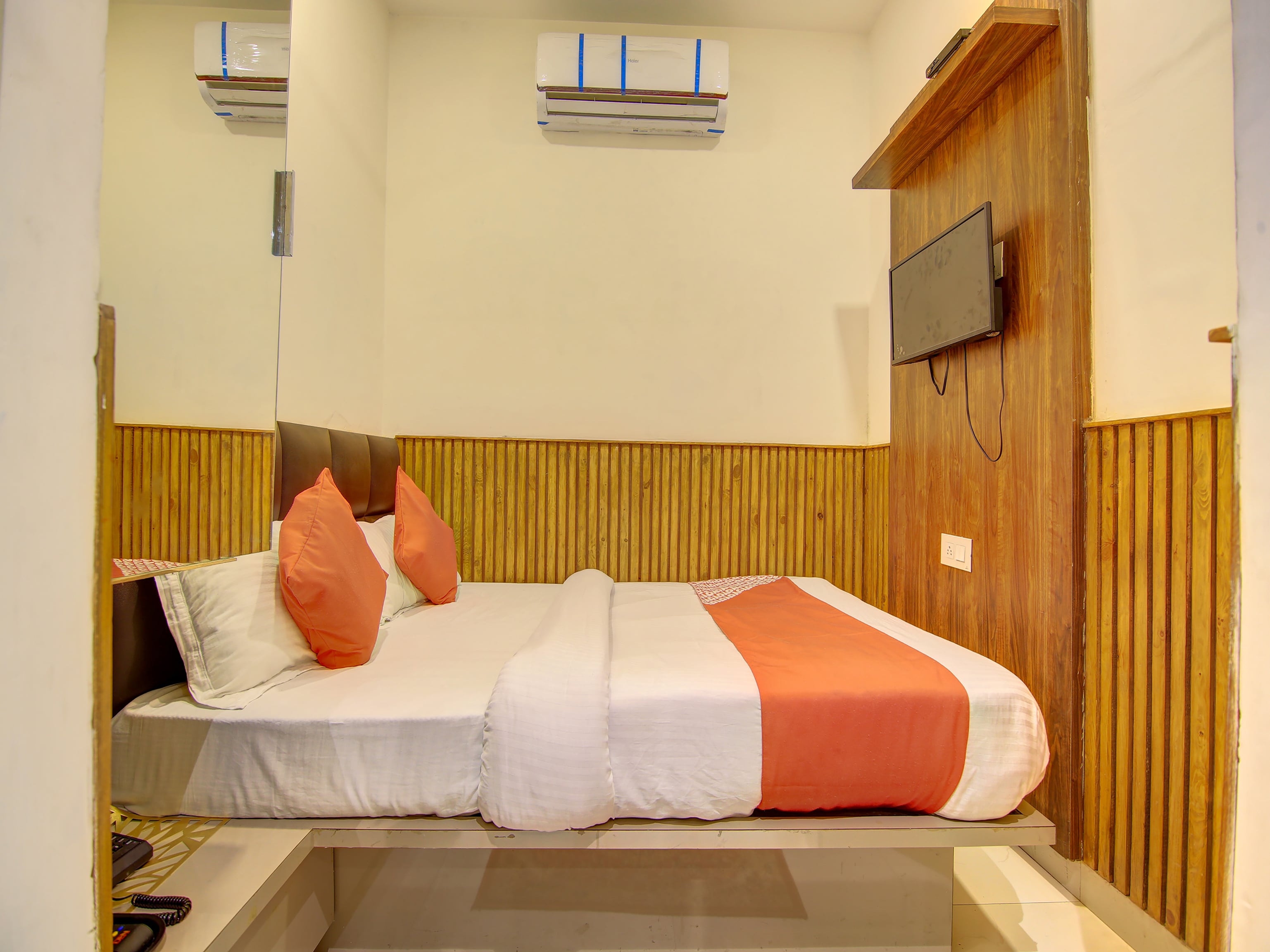Hotel O Shri Sai - Tap to explore photos