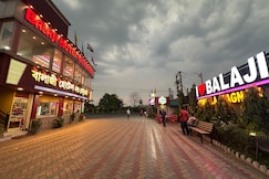 BALAJI HOTEL & RESTURANT CUM RESORT, Kolaghat