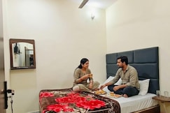 Rudraksha Guest House Near Banaras Railway Station, Varanasi