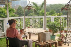 Rooftop Cabin in peaceful old Calcutta, Howrah