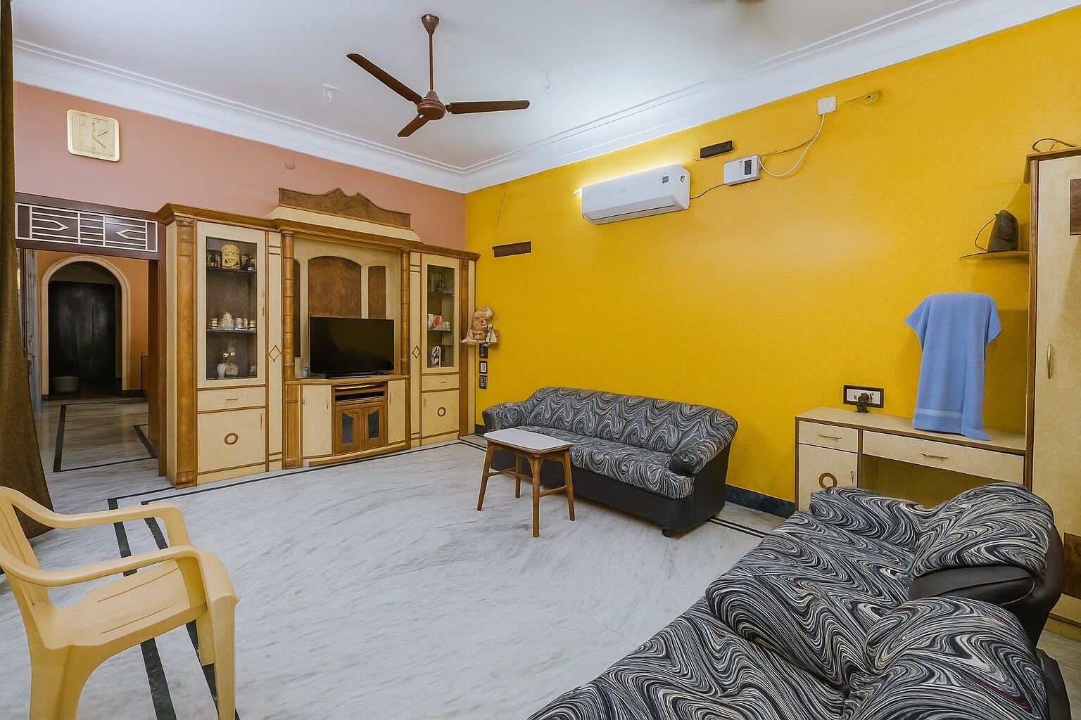 Trinetra Homestays  - Tap to explore photos