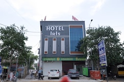 Hotel IRIS, Kishangarh Bas