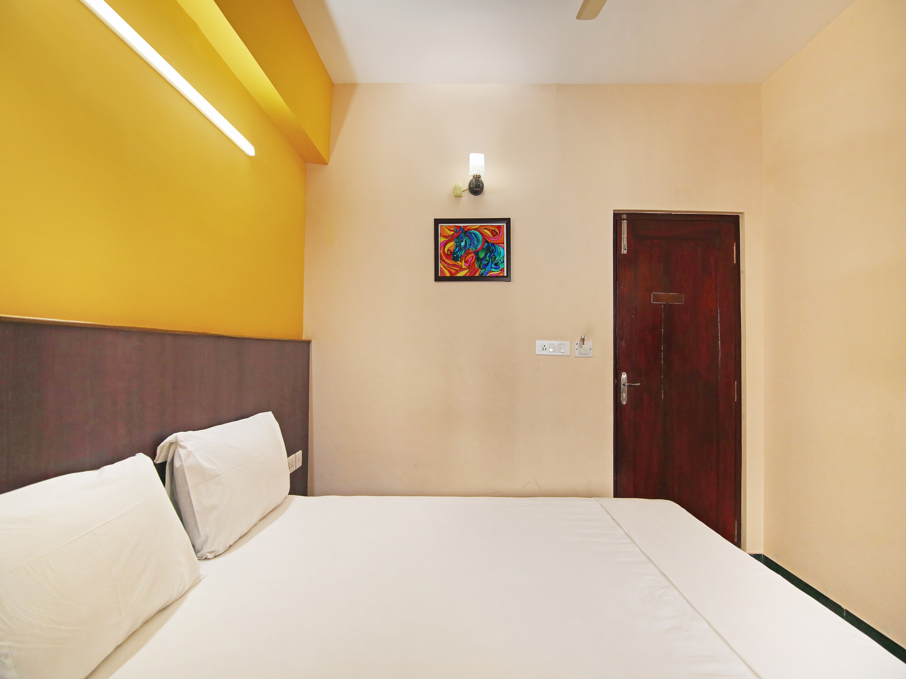 AVINASHI SUITES - Tap to explore photos