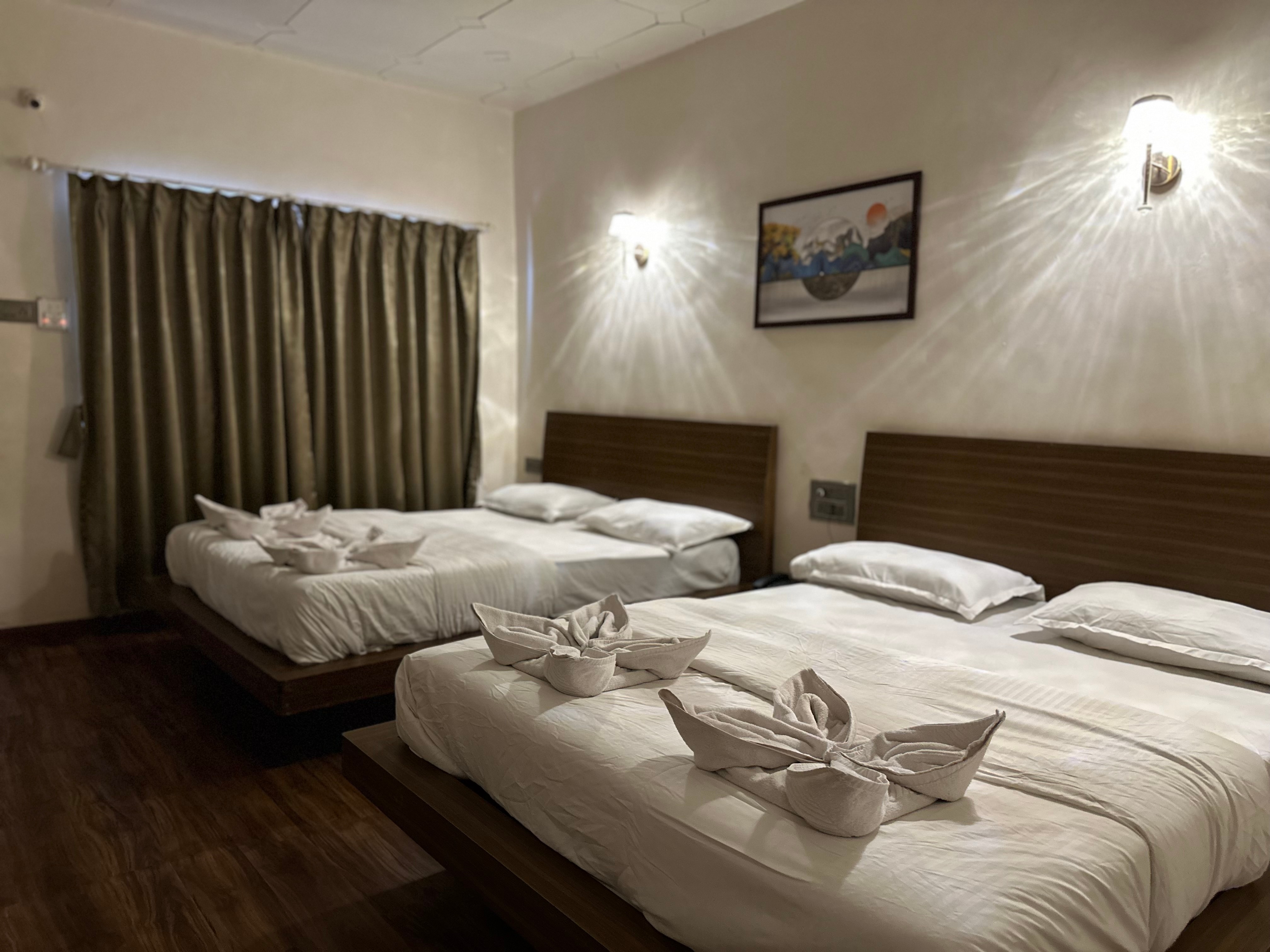 Hotel Premdeep 2