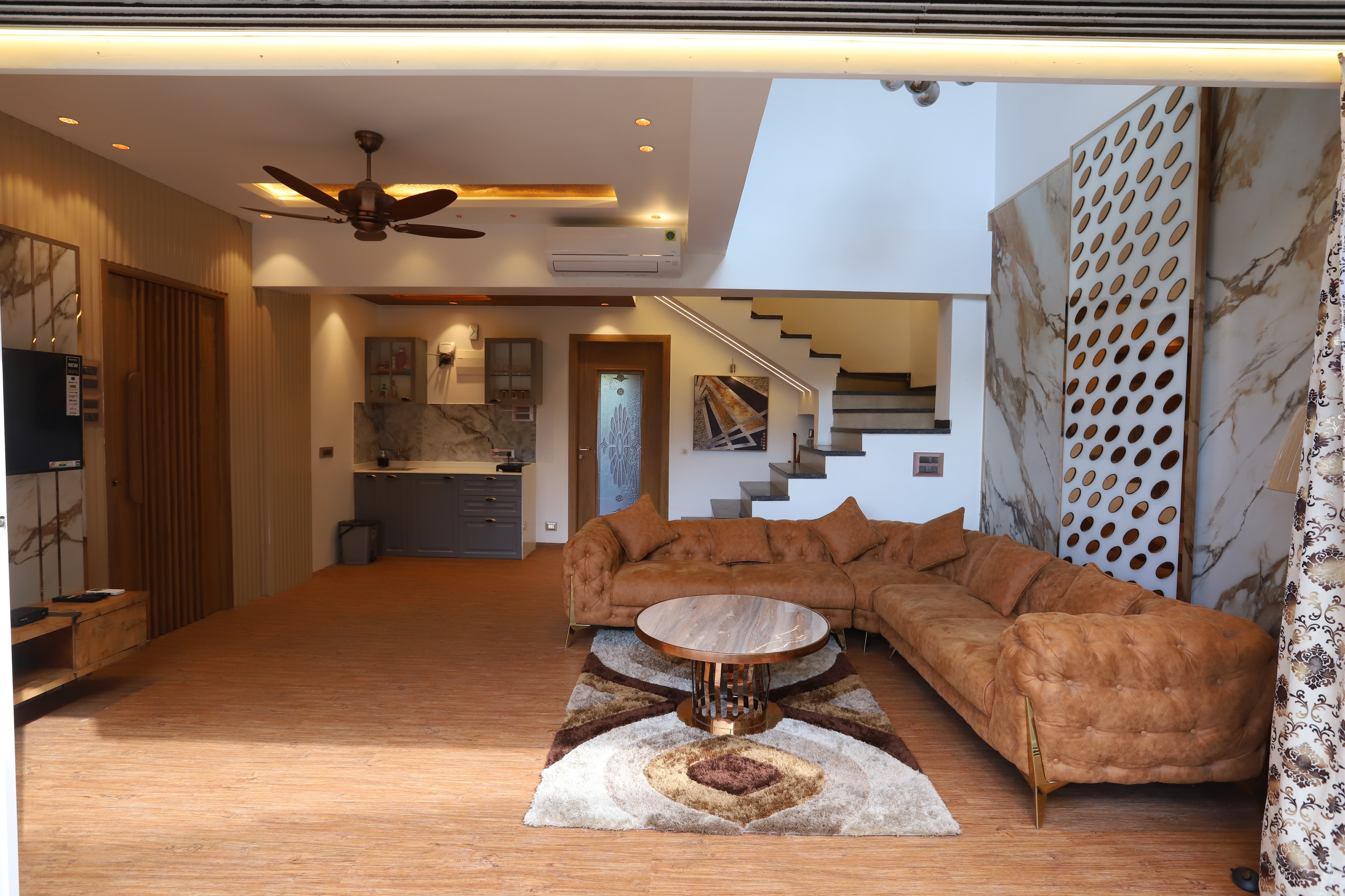 KIA Villa - 3 BHK Luxe Mansion - Tap to explore photos