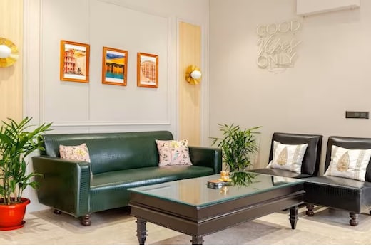 Aahaan Elite Homestay